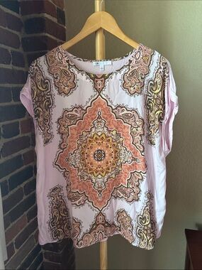 DR2 Pink Medallion Paisley Short Sleeve Blouse Size XL